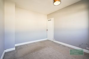 Photo 25- click for photo gallery